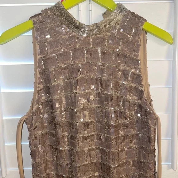 SOLD- MAC DUGGAL Sequined High Neck Sleeveless Column Gown In Taupe Size 6 NWT - Picture 3 of 9